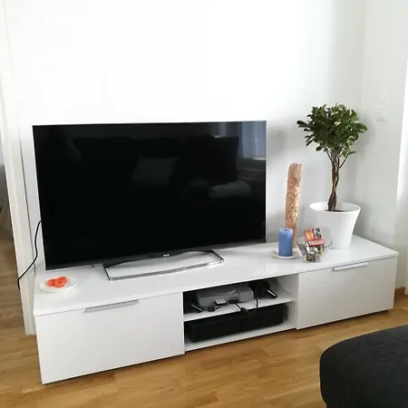 Stylish 1br Private Parking Sauna 公寓